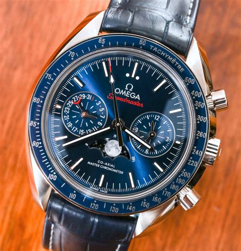 omega speedmaster moonwatch 2005|Omega Speedmaster moonphase watch.